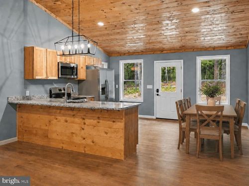 5 Pin Oak Lane, BASYE, VA, 22810 | Card Image