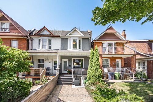 532 Perth Ave, Toronto, ON, M6N2W7 | Card Image
