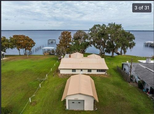212 Paradise Ln, Crescent City, FL, 32112-4020 | Card Image