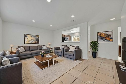 6-980 E Mission #6, Escondido, CA, 92025 | Card Image