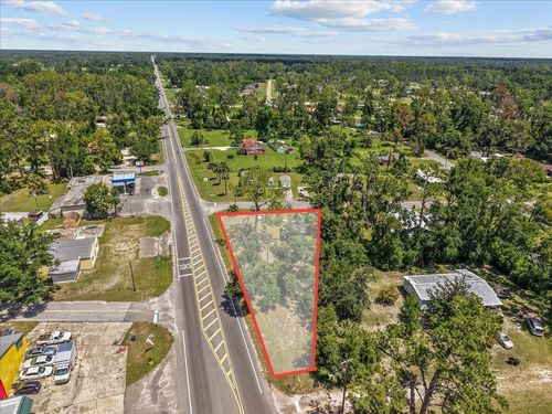 1404 N Jefferson St, Perry, FL, 32347-1329 | Card Image