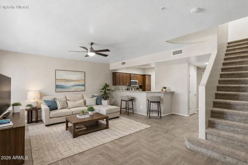 106-21655 N 36th Ave, Glendale, AZ, 85308-2072 | Card Image