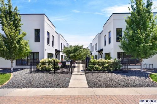 1011 Park Ave, Omaha, NE, 68105-2201 | Card Image