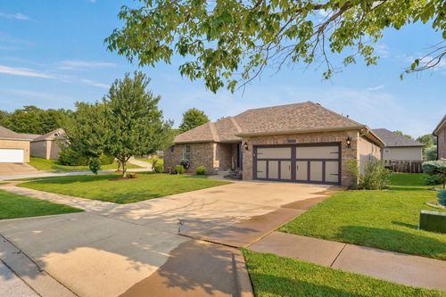 610 E Katella Cir, Nixa, MO, 65714-7690 | Card Image