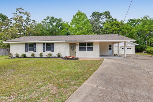 2167 Sherwood Pl, Biloxi, MS, 39531-3018 | Card Image