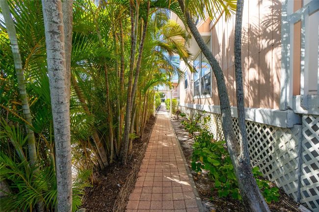 UNIT-2B - 2375 N Beach Rd, Condo with 2 bedrooms, 1 bathrooms and null parking in Englewood FL | Image 36