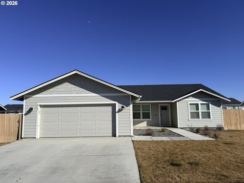213 River Ridge Dr, Boardman, OR, 97818-8116 | Card Image