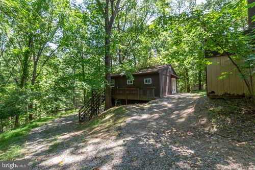 b-160 Greenwood Rd, HARPERS FERRY, WV, 25425-4402 | Card Image