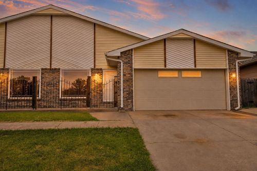 8704 E Longlake Cir, Wichita, KS, 67207 | Card Image