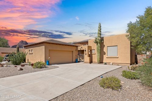 8099 N Painted Feather Dr, Tucson, AZ, 85743-7415 | Card Image
