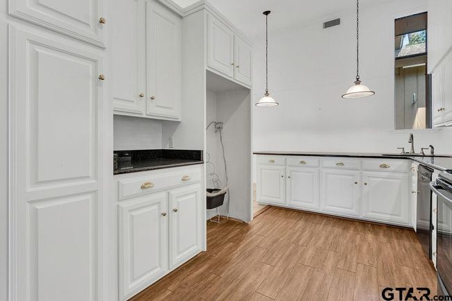 302 Harmony Ln, House other with 3 bedrooms, 3 bathrooms and null parking in Hideaway TX | Image 15