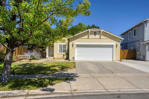 7881 Welsh Dr, Reno, NV, 89506-5912 | Card Image