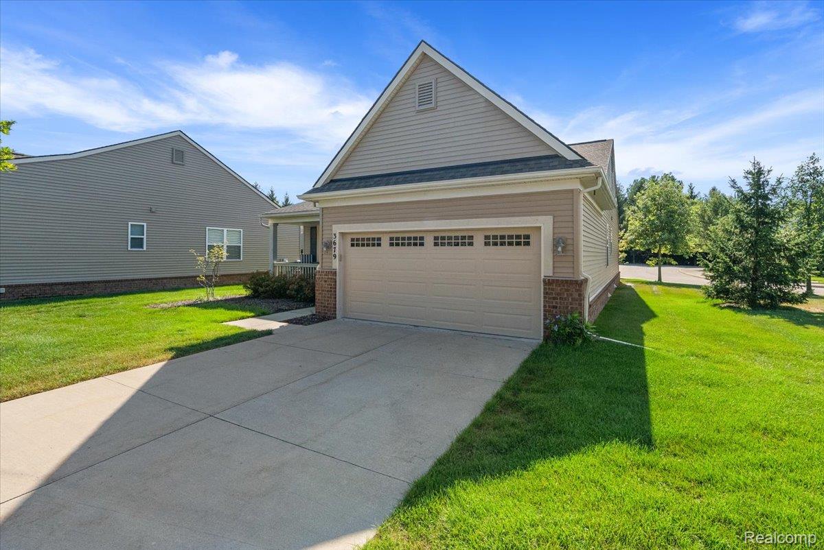 Residential in Orion Charter Township 4