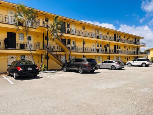 28b-2880 Ne 203rd St, Aventura, FL, 33180-2075 | Card Image