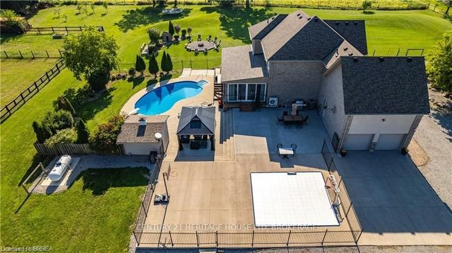 90 Brant County Rd 18, House other with 6 bedrooms, 4 bathrooms and 6 parking in Brantford ON | Image 2