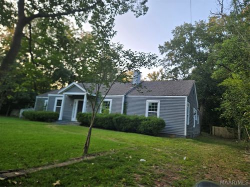 243 Arlington Rd, Montgomery, AL, 36105-1801 | Card Image