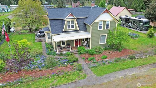 204 W Harris Ave, Oakville, WA, 98568 | Card Image
