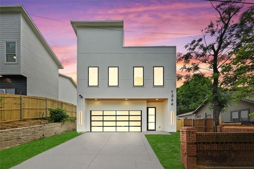 1344 Compton St, Dallas, TX, 75203-3394 | Card Image