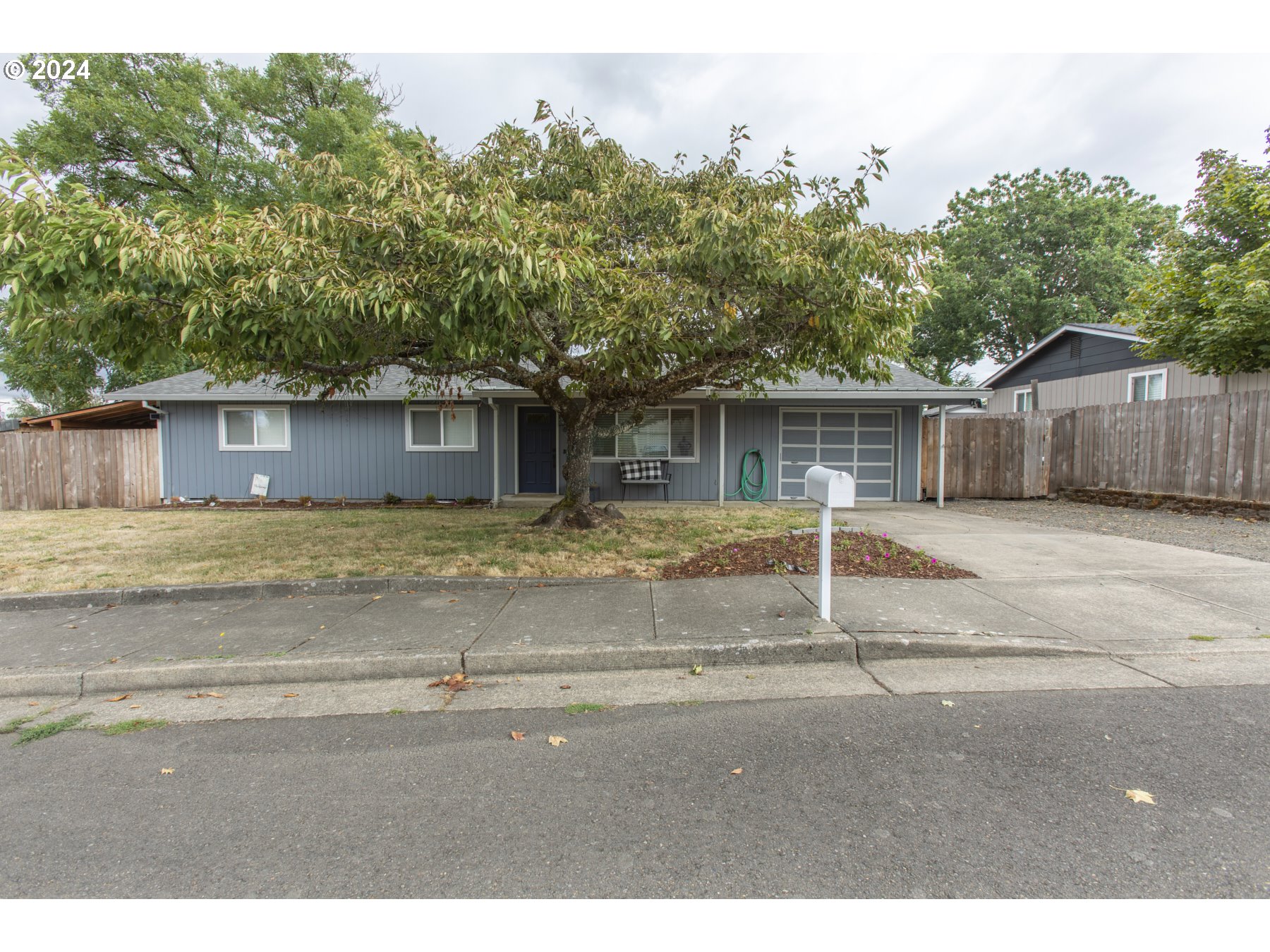 2nd St, Carlton, OR 97111