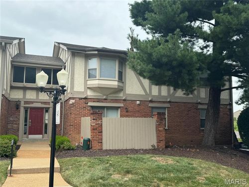 7-1431 Willow Brook Cv, Saint Louis, MO, 63146-4969 | Card Image