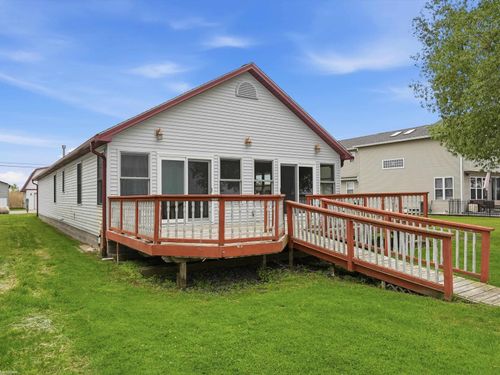 8622 Anchor Bay Dr, Clay, MI, 48001-3522 | Card Image