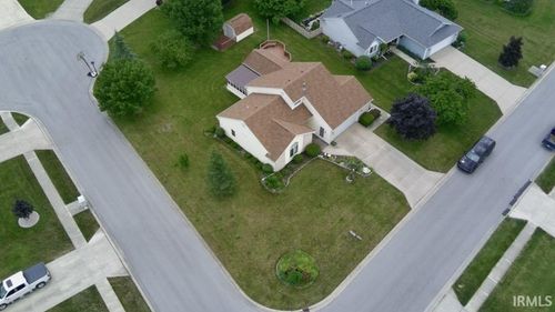 1330 Foxglove Ln, Fort Wayne, IN, 46808-4804 | Card Image