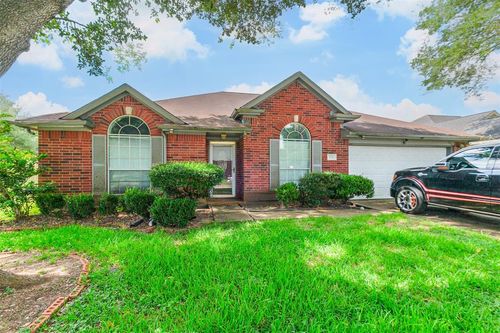 3718 Brighton Ln, Pearland, TX, 77584-7627 | Card Image