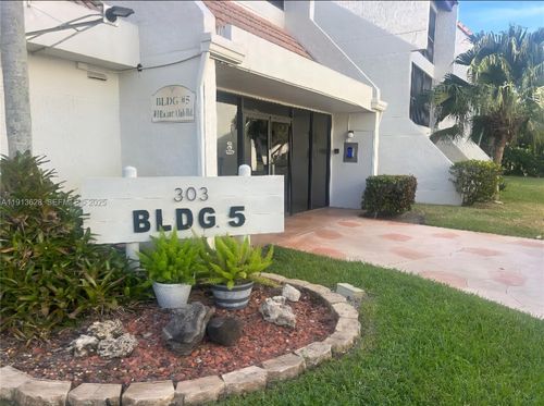 apt-204-303 Racquet Club Rd, Weston, FL, 33326-1104 | Card Image