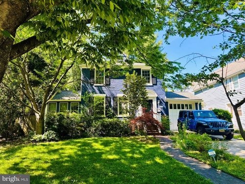 4113 Oliver St, CHEVY CHASE, MD, 20815-7121 | Card Image