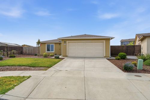 392 Ingraham Ct, Los Banos, CA, 93635-4155 | Card Image