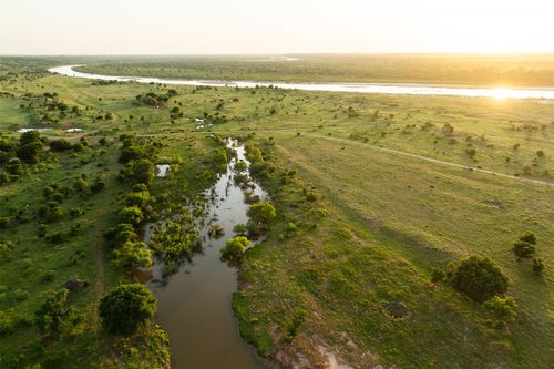 3396 River Bottom Rd, Burkburnett, TX, 76354-5221 | Card Image