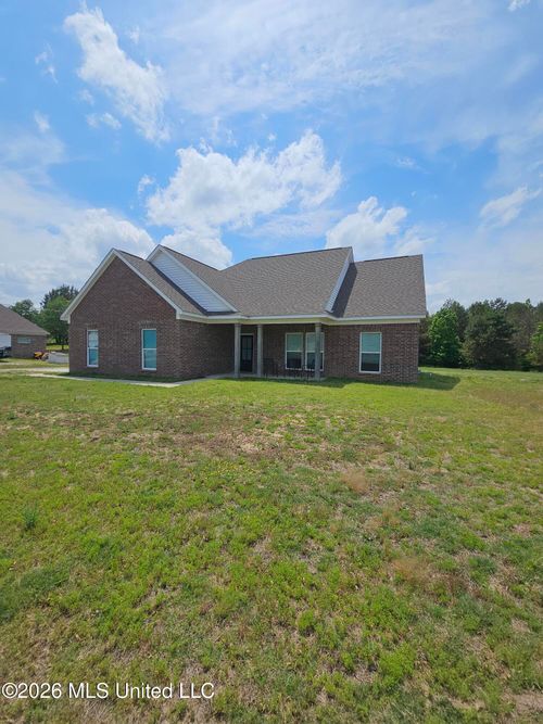 124 Deerfield Trce, Coldwater, MS, 38618-1200 | Card Image