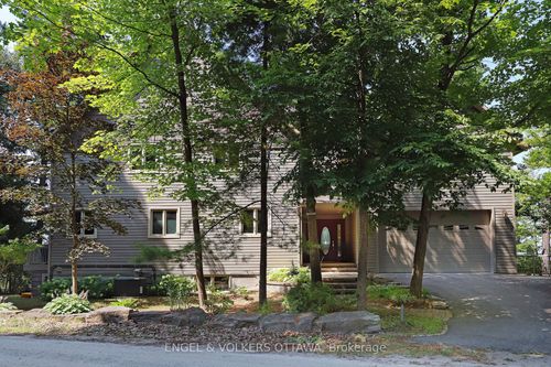 146 Beck Shore Dr, Perth, ON, K7H3C8 | Card Image
