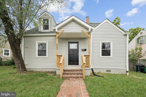 600 64th Ave, CAPITOL HEIGHTS, MD, 20743-1703 | Card Image