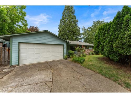 685 Sw 20th Cir, Troutdale, OR, 97060-1919 | Card Image