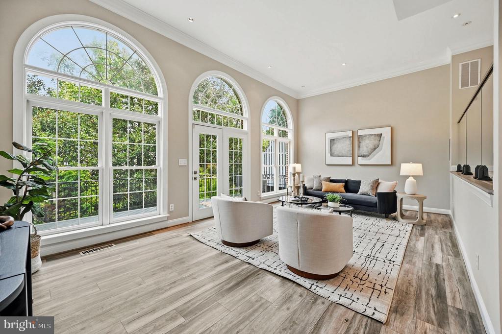 Residential in ARLINGTON 4
