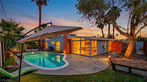 1995 Caballero Way, Las Vegas, NV, 89169-2528 | Card Image