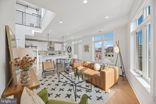 8-4315 Harrison St Nw, WASHINGTON, DC, 20015-2123 | Card Image