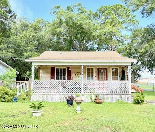 2411 11th St, Pascagoula, MS, 39567-5825 | Card Image