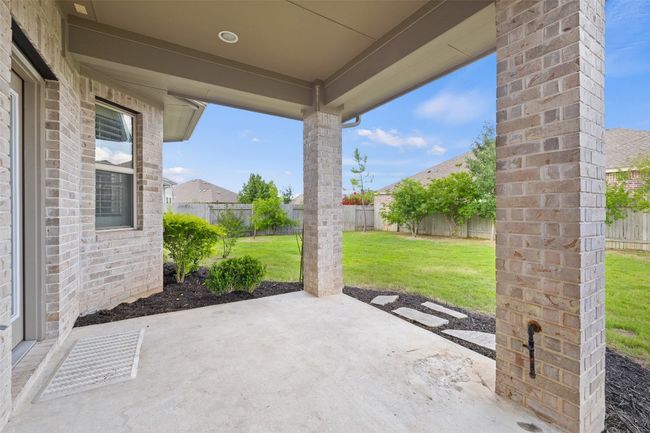 110 N Sage Holw, House other with 3 bedrooms, 2 bathrooms and 5 parking in Dripping Springs TX | Image 36