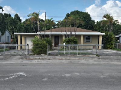 961 E 32nd St, House other with 4 bedrooms, 3 bathrooms and null parking in Hialeah FL | Image 1