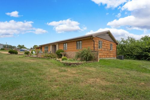 4944 Harlin Rd, Norwood, MO, 65717-9281 | Card Image