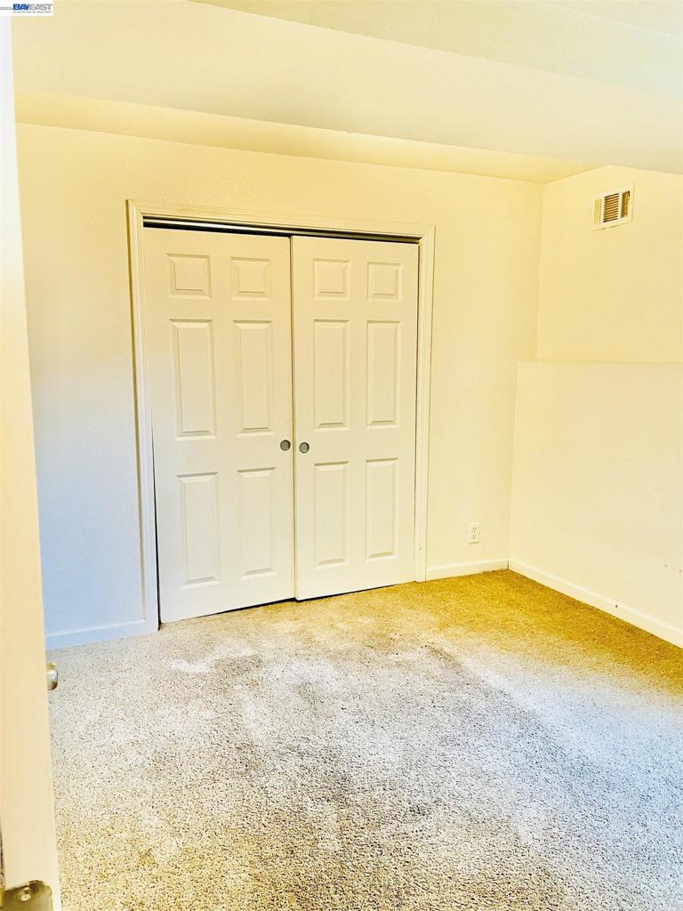 Residential Lease in Oakland 5