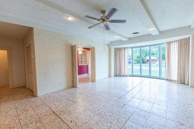 1001 W Walnut St, House other with 3 bedrooms, 3 bathrooms and 4 parking in Coleman TX | Image 11