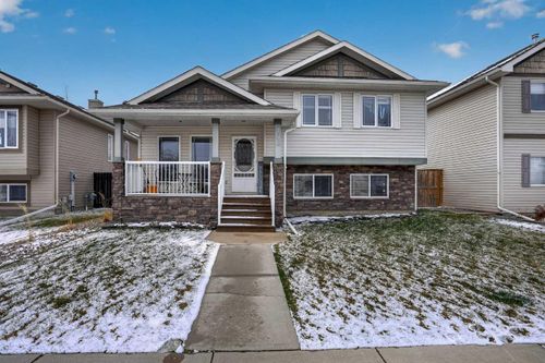 188 Mildred Dobbs Blvd N, Lethbridge, AB, T1H5M7 | Card Image