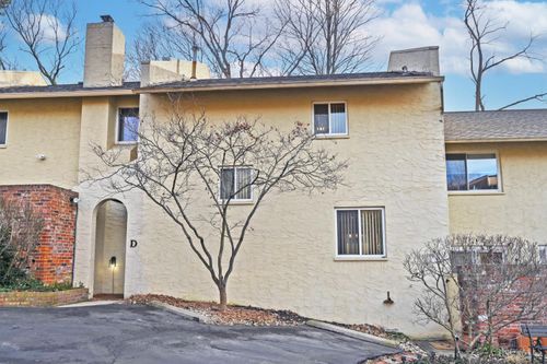 2111 Sutton Ave, Cincinnati, OH, 45230-1622 | Card Image