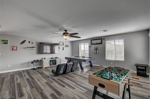 10680 Berkshire Woods Ave, Las Vegas, NV, 89166-7018 | Card Image