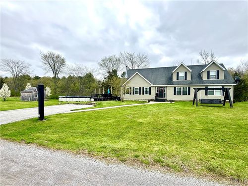 29441 Beaver Meadow Mews, Chaumont, NY, 13622-2364 | Card Image