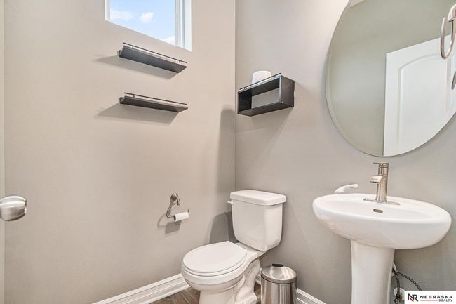 18514 Olive Cir, House other with 4 bedrooms, 4 bathrooms and 3 parking in Omaha NE | Image 16