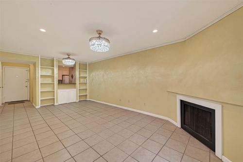 apt-84-10075 Westpark Dr, Houston, TX, 77042-5913 | Card Image